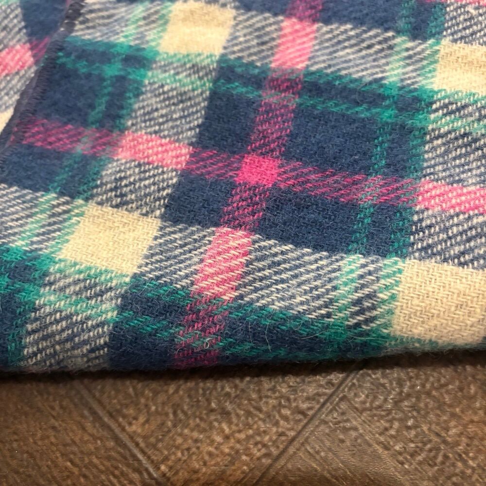 Vintage Woolrich USA Wool Blend Plaid Fringe Scarf - Picture 2 of 5